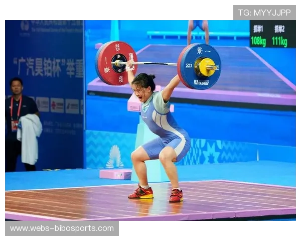 茂名籍运动员潘智欣全国冠军赛女子71公斤级斩获抓举冠军、挺举亚军及总成绩冠军 茂名籍运动员潘智欣全国冠军赛女子71公斤级斩获抓举冠军、挺举亚军及总成绩冠军