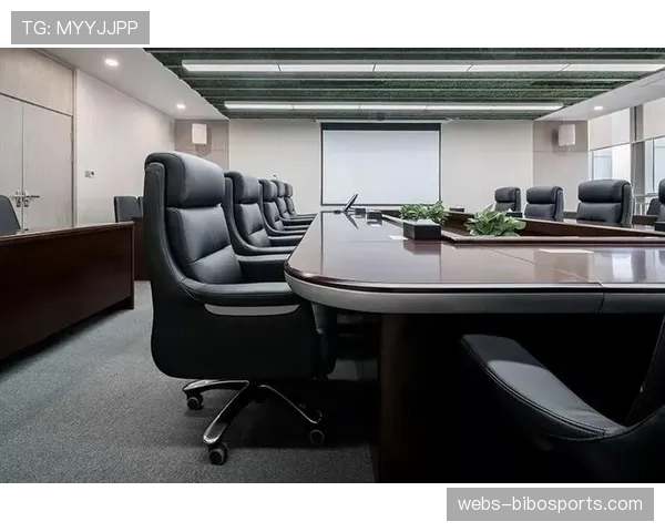 科尔谈战术演变研究路径：和围绕吉米的站位不太一样，但整体思路相似